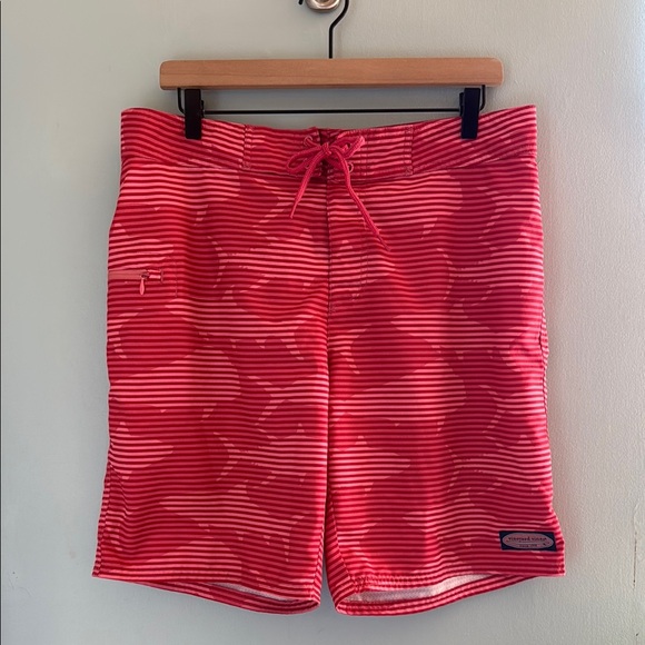 Vineyard Vines Other - Vinyard Vines 9” Performance Board Shorts - Size 33